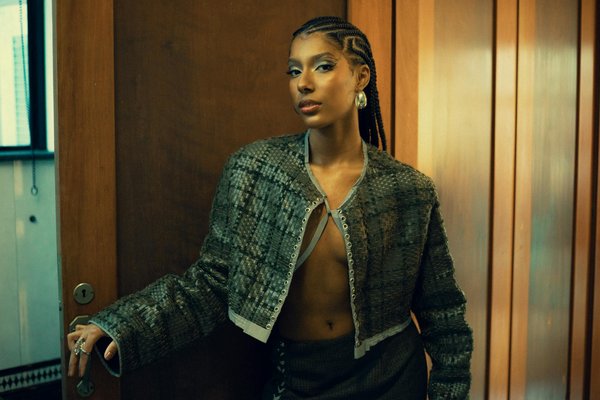 How to Style a Blouse for a Day at the Office in the UK?